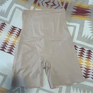 Slim Shaper spandex with boning and grippers